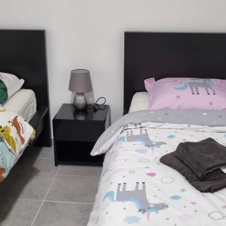 R1/Logement Proche De Paris - Villiers Le Bel Eksteriør bilde